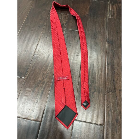 Red Plaid Tie Tales Mens Necktie 100% Polyester - Picture 6 of 8